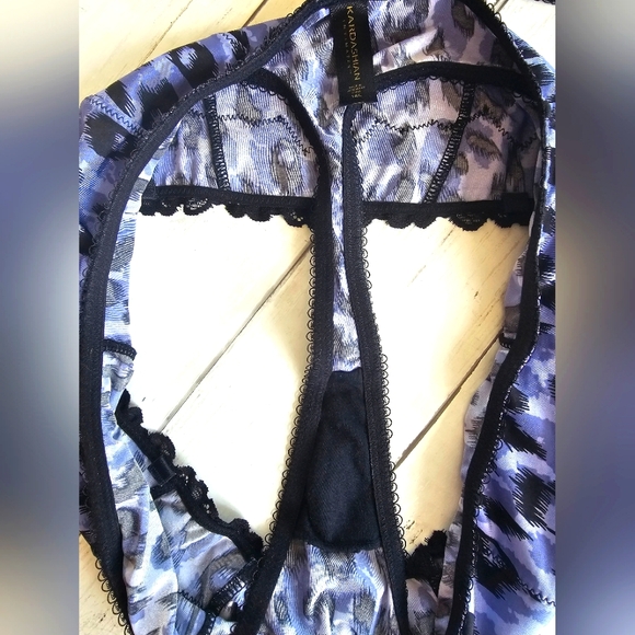 Kardashian Intimates Snow Leopard Mahalia Bustier Lingerie Set Purple Black Lace - Picture 13 of 16